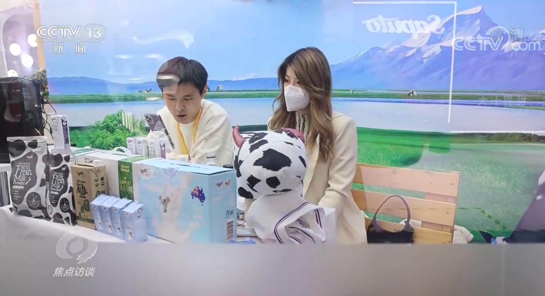 焦点访谈：共“进”五年 越办越好