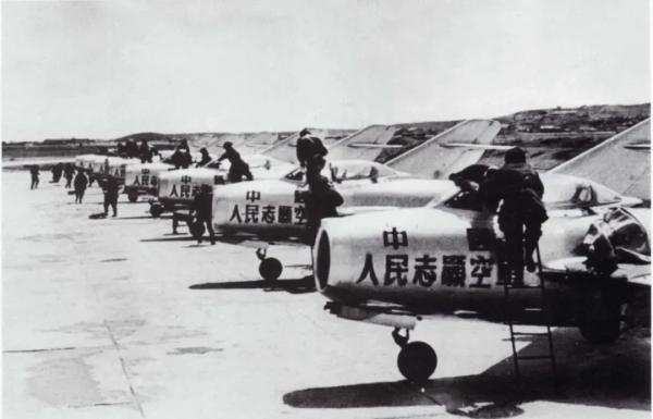 人民空军,生日快乐!
