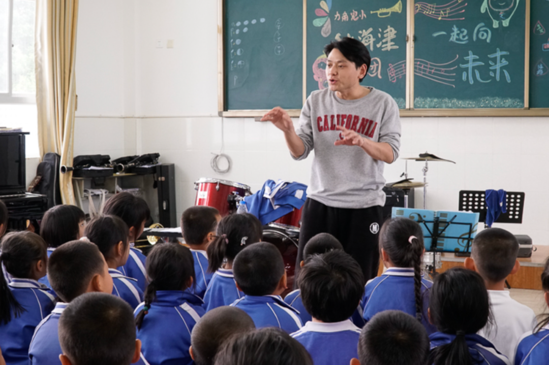 2022·习近平的信札丨尺牍情深催奋进