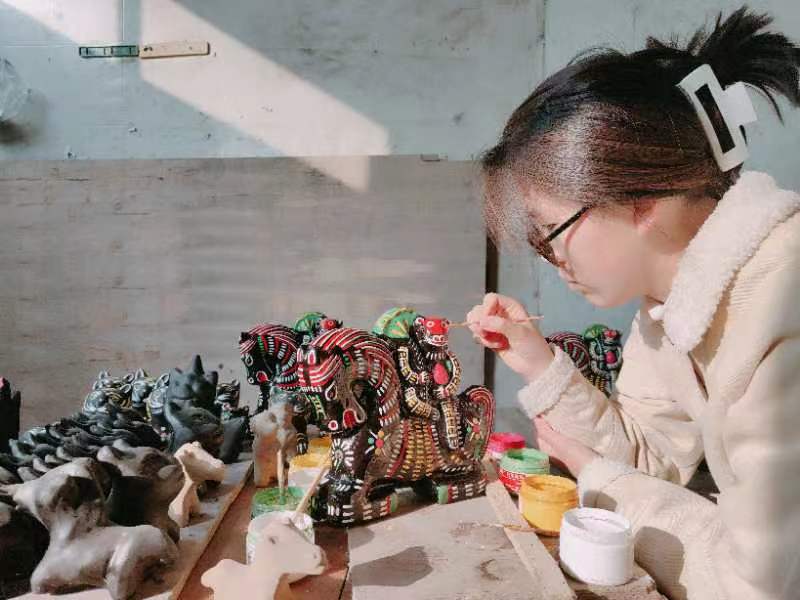 非遗“老手艺”变身致富“新动力”