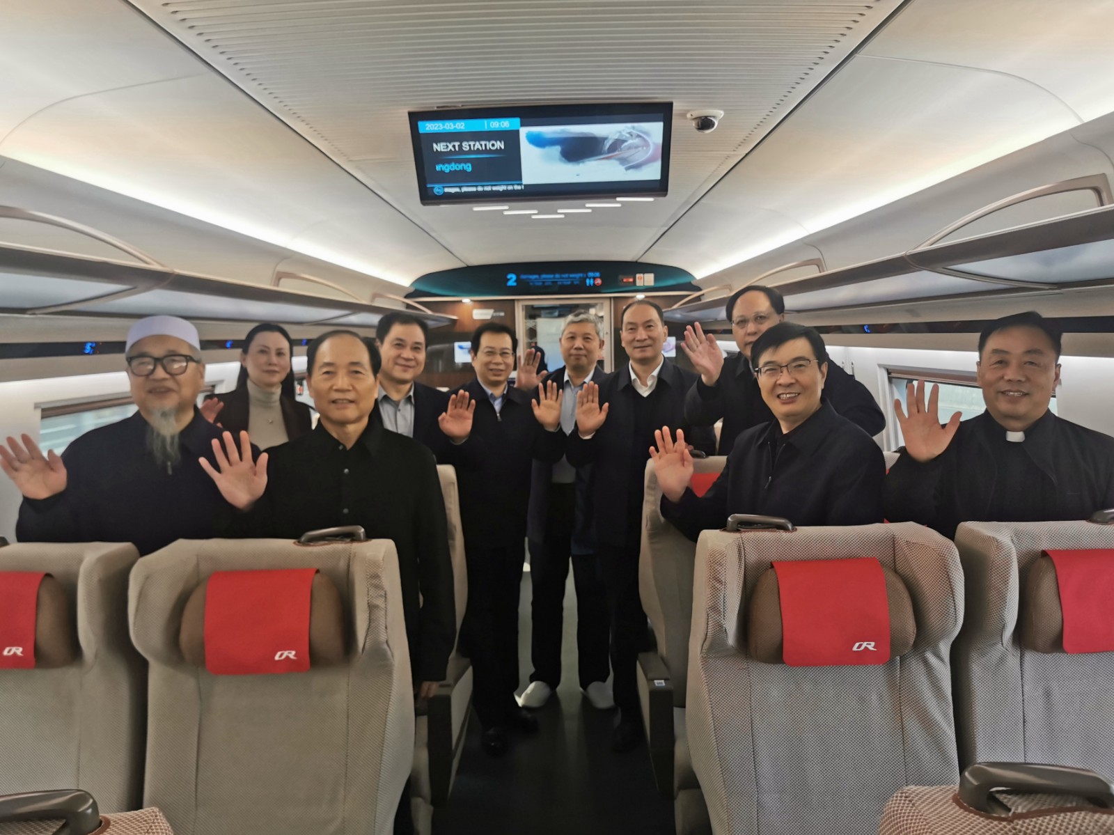 向春而行！住豫全国政协委员启程赴京参会