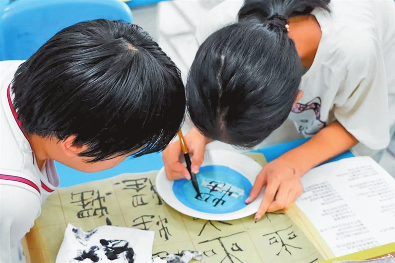 了不起的甲骨文丨暑假劲吹“甲骨风”