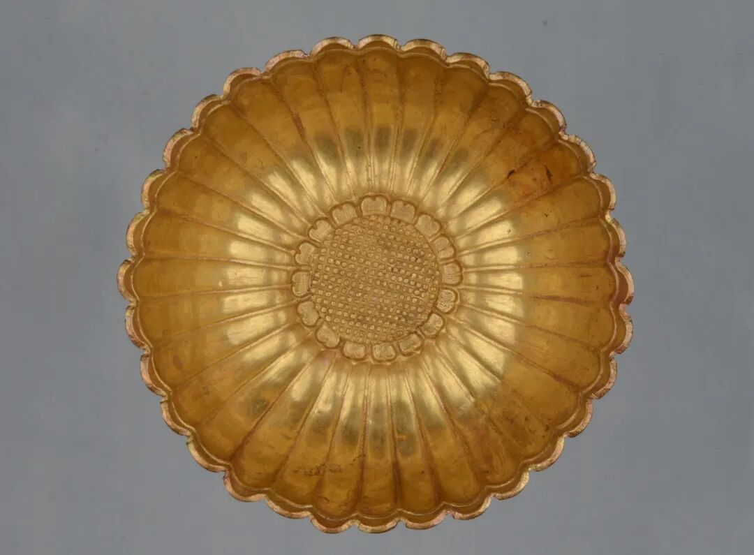 文博日历丨今日寒露,这朵秋菊已“傲霜”千年