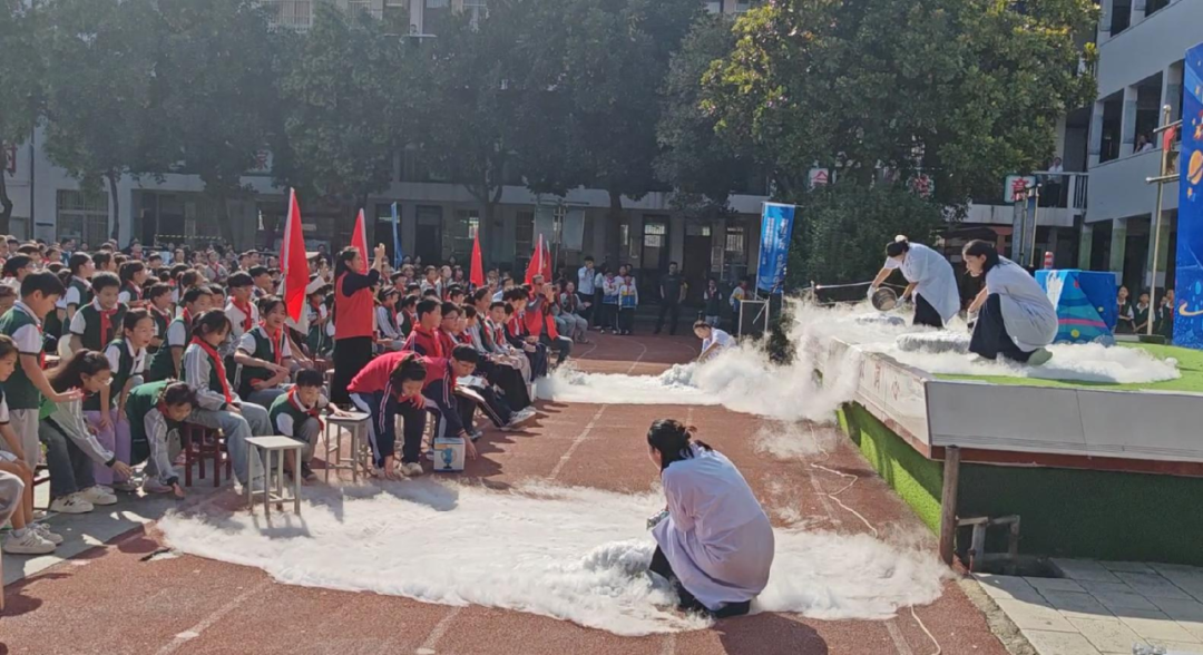 西平县教育局成功举办全县首届科普月暨首届科技节活动