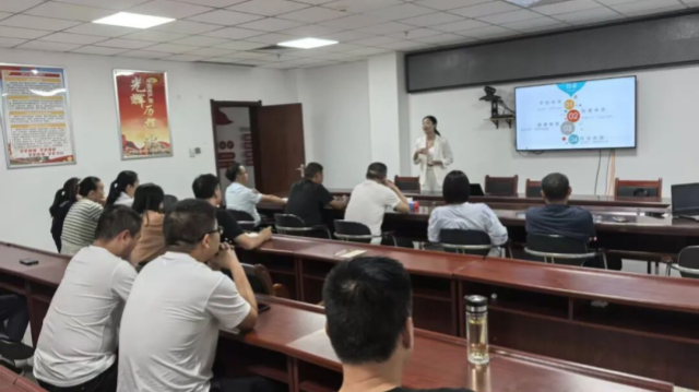 覆盖6家单位,惠及275人! 9月,驻马店市总工会职工心理大课堂 7场活动解锁职场人健康“心”知识