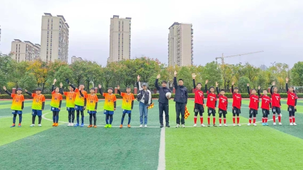2025助力校园足球 点燃青春梦想——驻马店实验小学 “校长杯” 足球赛激情开场