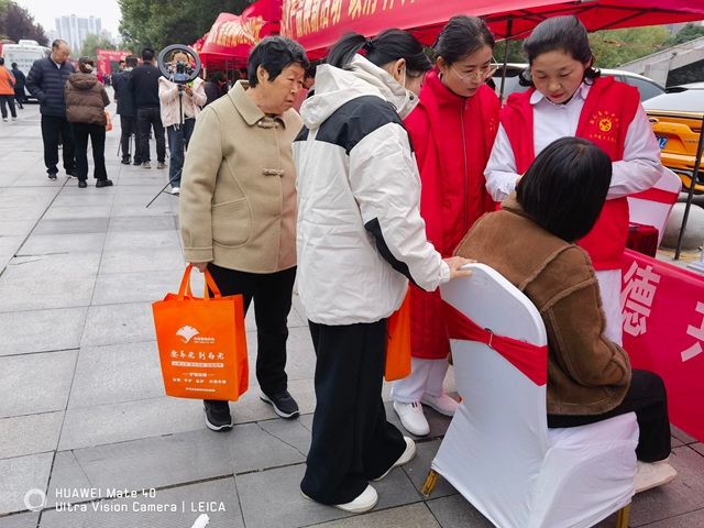 情暖敬老月，“医”心护健康——驻马店市中医院开展“全国敬老月”义诊活动