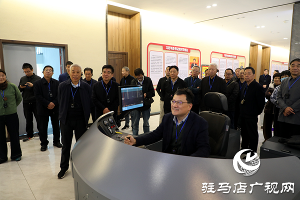 漯河市老科协赴平舆县坝道工程医院开展考察交流活动