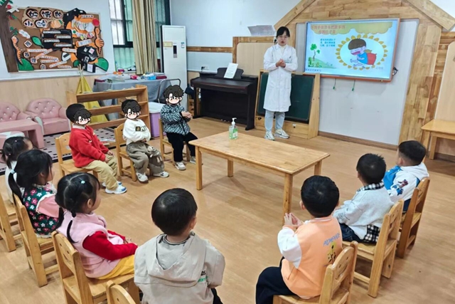 “手”护成长，健康相伴：驻马店市第一人民医院风湿免疫科走进恒基名都幼儿园开展健康科普活动