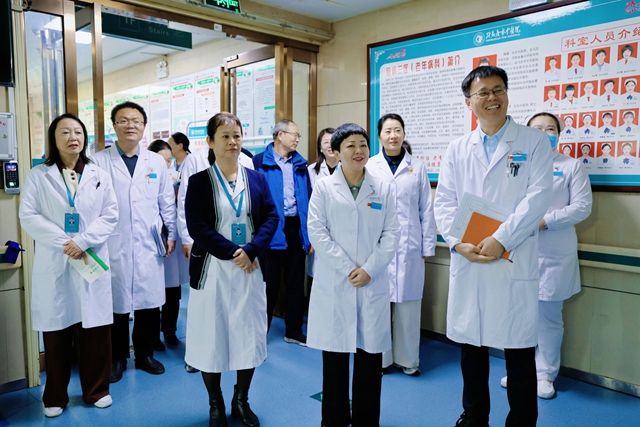 聚焦一线提质量 优化服务促发展——驻马店市中医院开展行政大查房