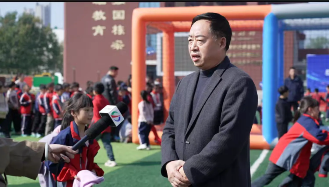 童心探未来 智慧燃梦想—— 驻马店市第十六小学举行首届科技节活动