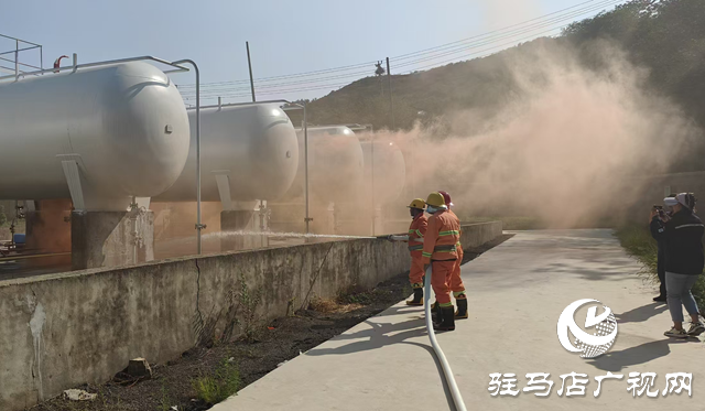 确山县:开展应急救援演练 提升企业实战处置能力