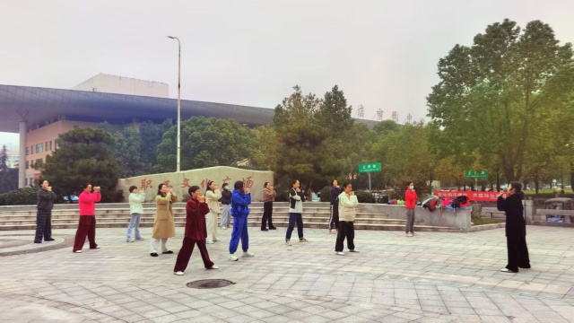 驻马店市职工心理健康服务中心开办健身气功养心课堂