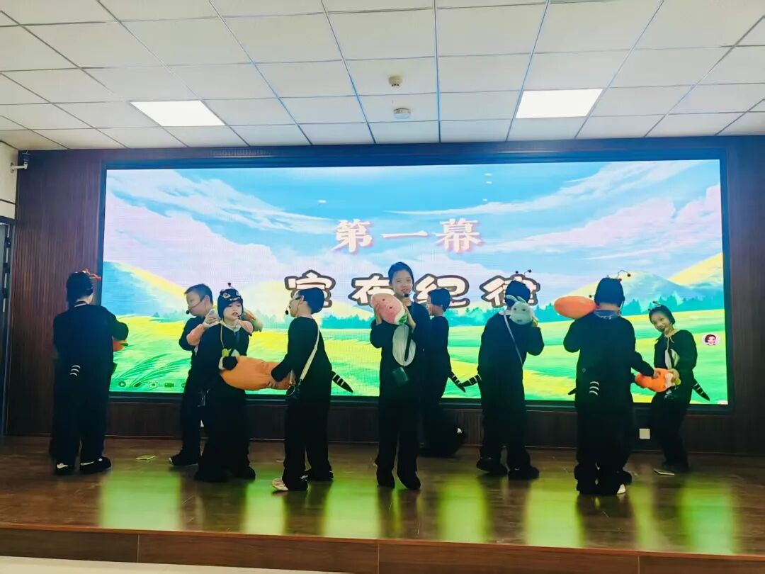 驻马店市第六小学开展红帆映经典 课本“剧”精彩--课本剧展演