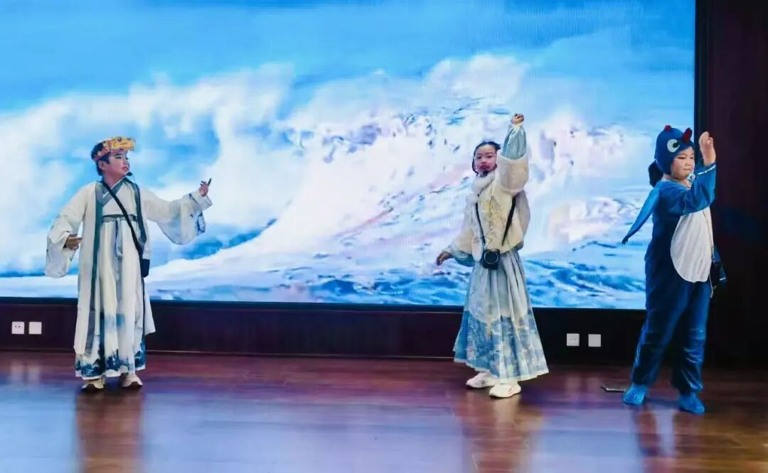 驻马店市第六小学开展红帆映经典 课本“剧”精彩--课本剧展演