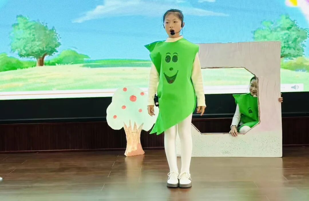 驻马店市第六小学开展红帆映经典 课本“剧”精彩--课本剧展演