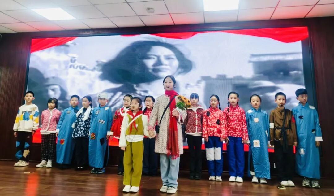 驻马店市第六小学开展红帆映经典 课本“剧”精彩--课本剧展演