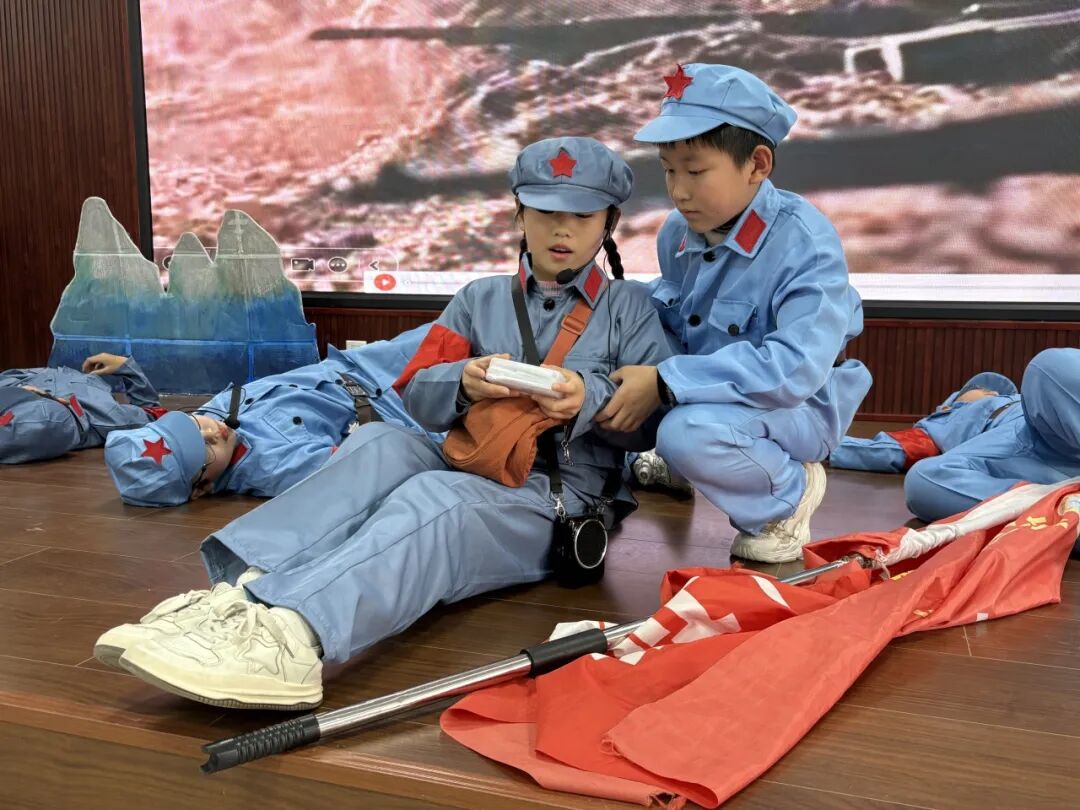 驻马店市第六小学开展红帆映经典 课本“剧”精彩--课本剧展演