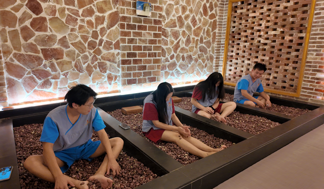 ​​驻马店：“暖经济”升温 汗蒸洗浴成休闲热门​​