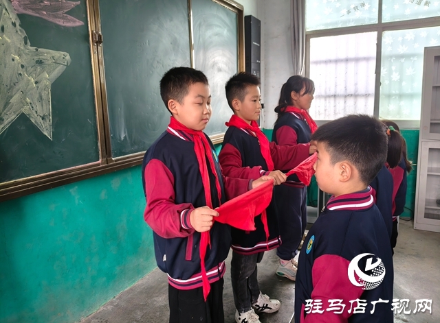 确山县凡店小学“复兴强国有我,争当新时代好少年”主题活动