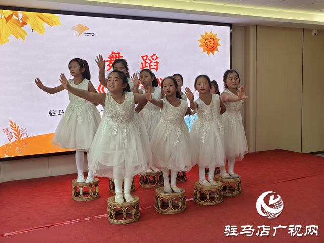 驻马店市第二十八小学开展重阳节敬老慰问活动