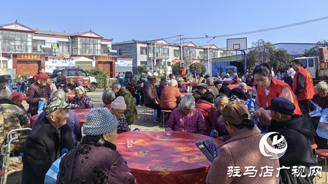 柴坡村重阳饺子宴开席:一碗热饺暖人心 敬老美德润乡邻