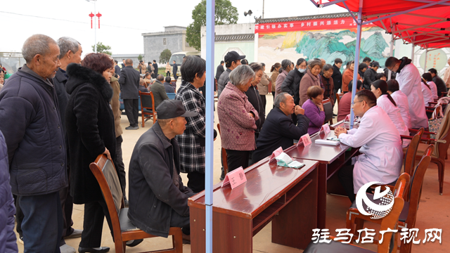 省直机关后勤保障中心赴泌阳县高邑镇小屯村开展重阳节活动