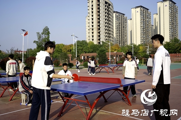 驻马店市树人高级中学：竞技与艺术交织 多元活动点亮校园生活