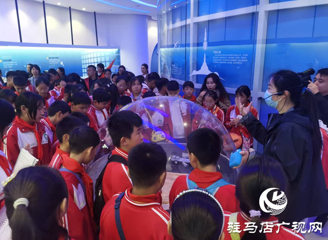 驻马店市第三十七小学开展“探索气象科学规律”研学实践活动