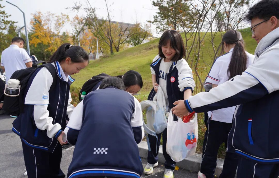  驻马店市第二高级中学这场“行走的思政课”获赞无数