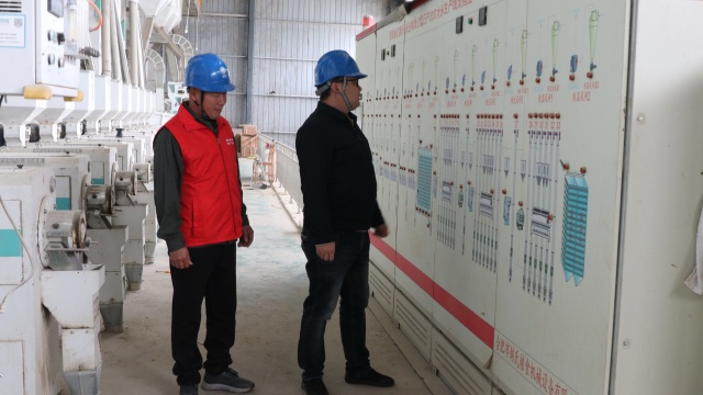 国网正阳县供电公司：主动走访“送良方”护航企业度冬峰