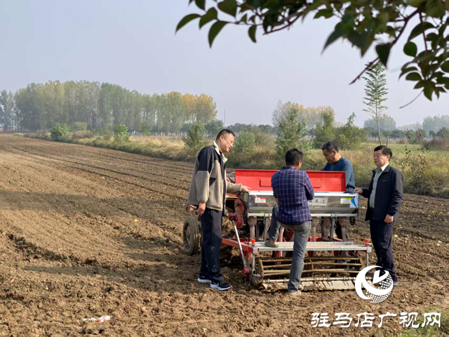 不负农时忙秋播 郭集田间绘新景