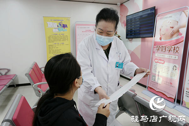 五十一载接生八万婴儿 古稀医生张梅月被誉“天中林巧稚”