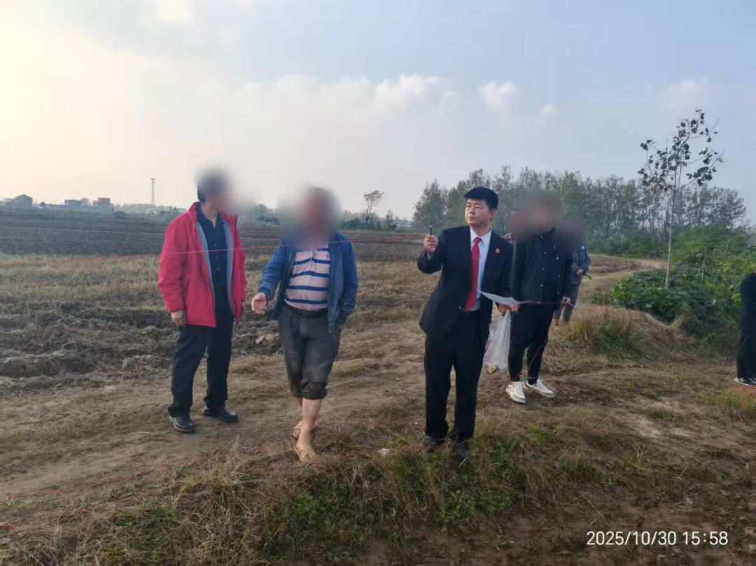 多方联动化积怨 快速高效护秋耕:正阳法院田间地头调解耕地纠纷