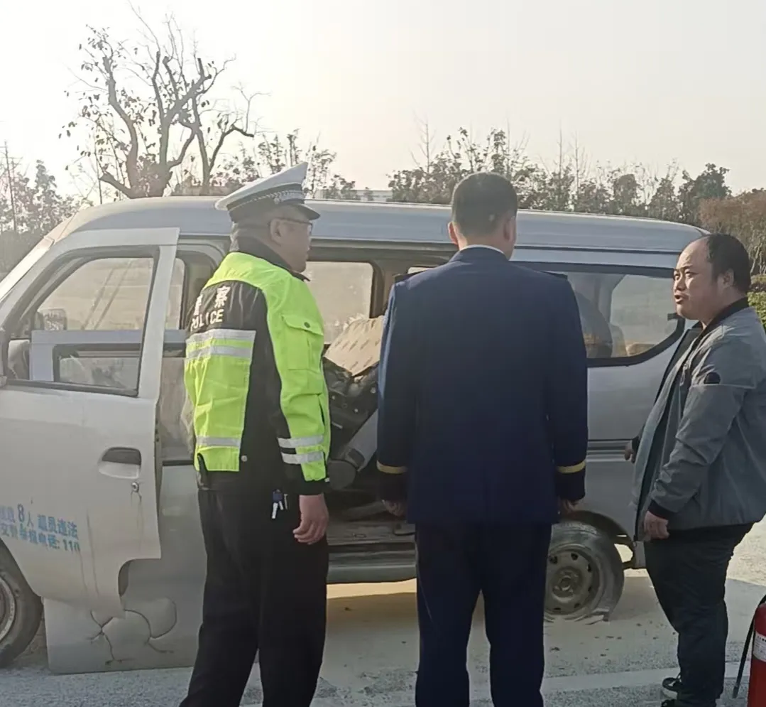 遂平高速惊魂:交警、高速与消防的生死时速救援