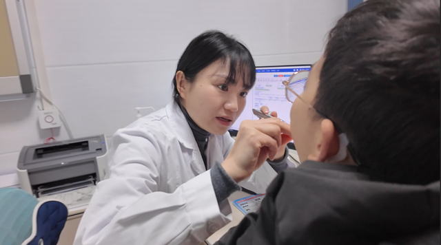 警惕秋冬手足口病 专家支招科学防治