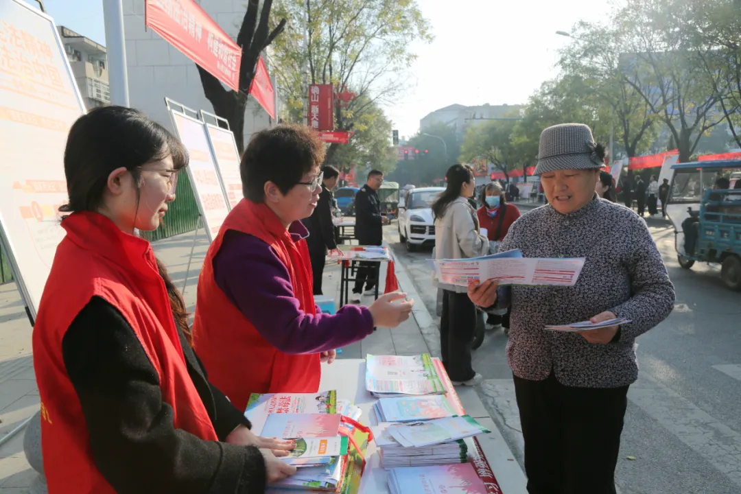 法治护航平安 普法惠及民生——确山县人民检察院开展普法宣传活动