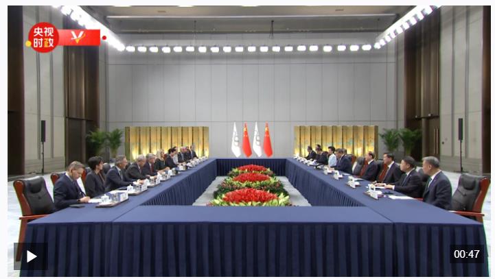 时政新闻眼丨第十五届全运会开幕日，习近平出席多场活动蕴含哪些深意