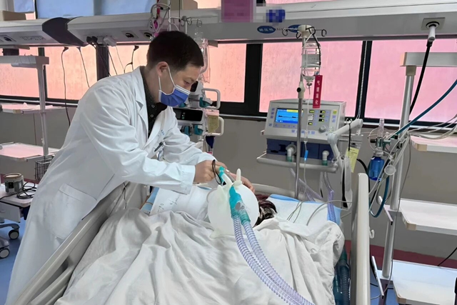 危急时刻的生死救援——驻马店市第一人民医院成功救治高龄脑出血患者