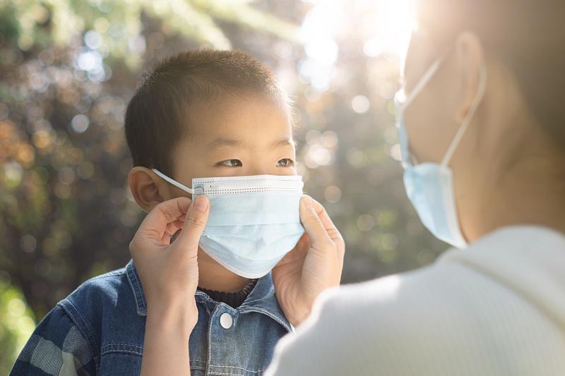 家长注意了 这种呼吸道病毒专盯小宝宝