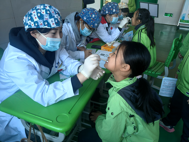 开发区红十字会开展生命教育进校园活动