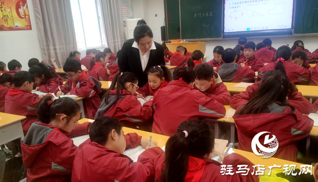 何国用：数载耕耘育桃李 初心如磐铸师魂