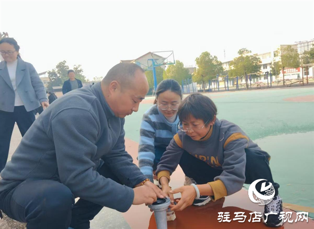  关王庙中学消防栓使用培训活动