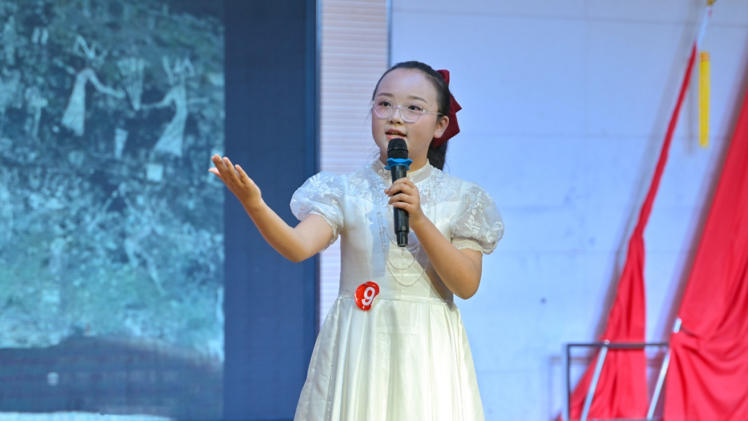  驻马店实验小学举办铸牢中华民族共同体意识演讲比赛