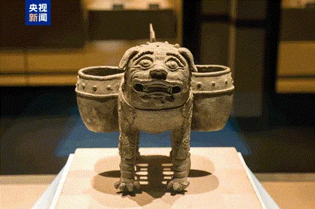 文博日历丨创意设计反差萌 这个小神兽是古人冬日暖心好物