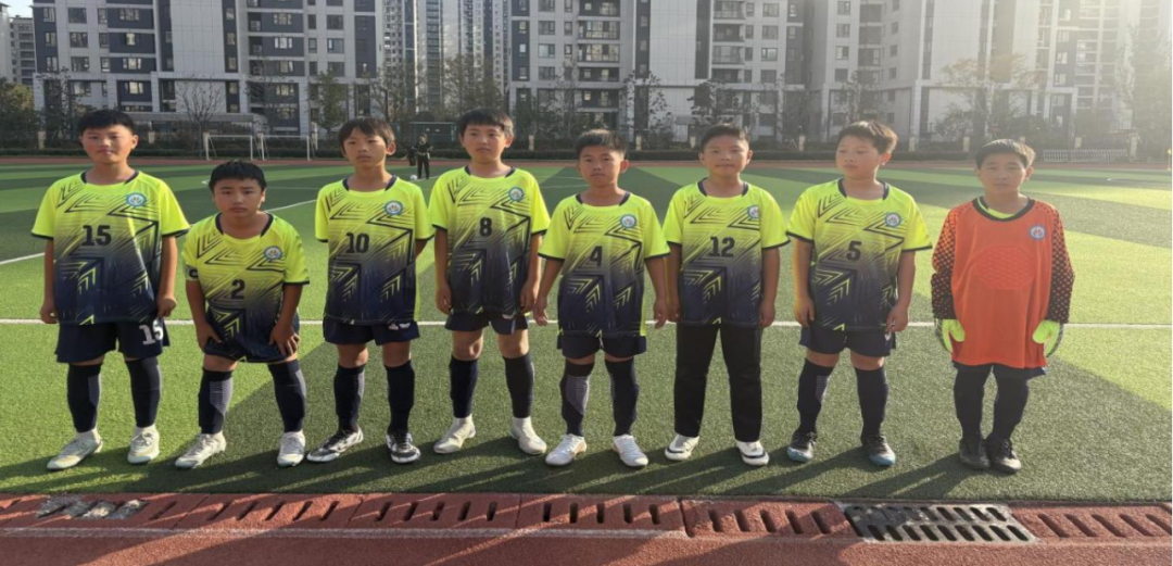  绿茵竞风采 拼搏铸华章——驻马店市第五十一小学第九届“市长杯”校园足球联赛赛后纪实