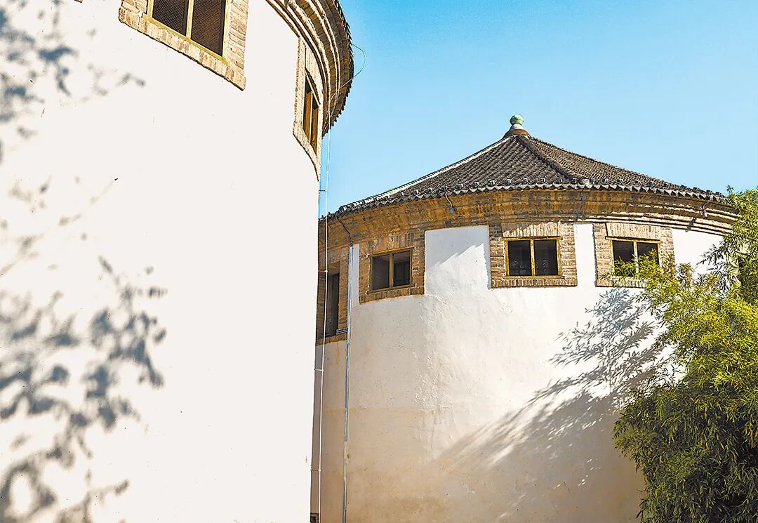 请打开“运河秋韵”画卷!