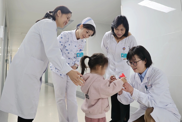 执灯暖童心:驻马店市中心医院妇女儿童医院发育行为儿科主任张姝妤的守护故事