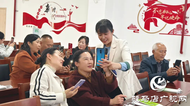 泌阳摄影公益课精准“对焦”县人民医院