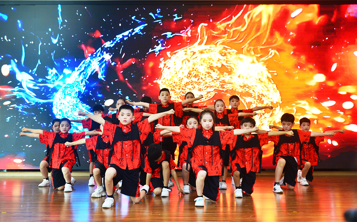  驻马店市第三小学举办“武韵传美”大课间观摩活动